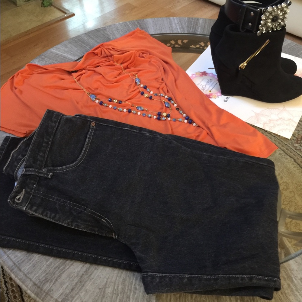 Black Jeans - Picture 4 of 6